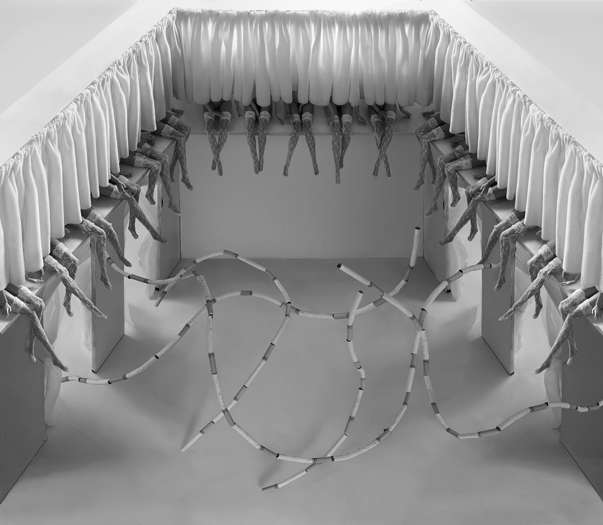 《柔软的对峙》