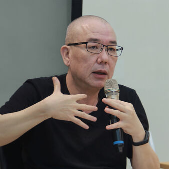 陈界仁