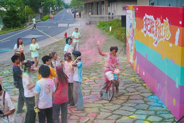 6a9f9733454f4adcad2183e9b93bcba96e959eee