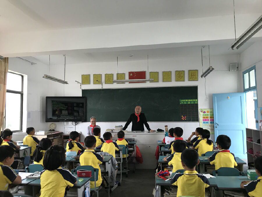 农工党淳安艺术支教五周年成果展在我校成功举办