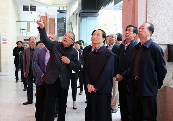 全国政协文史和学习委员会调研组来我院调研