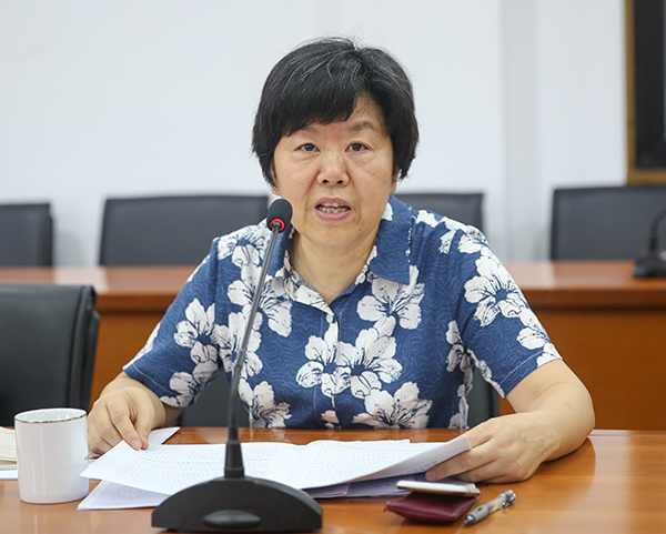 学校召开党委中心组理论学习扩大会议传达省委十四届三次全会、省纪委十四届三次全会精神