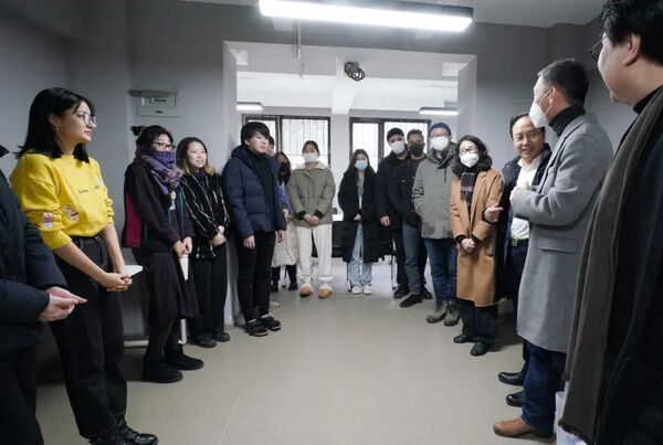 瑞兔呈祥 情暖国美|校领导走访慰问春节留校师生员工