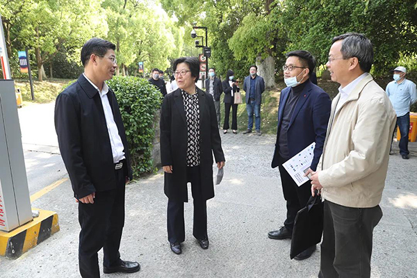 省教育厅党委副书记干武东一行来我校检查指导疫情防控及开学返校工作