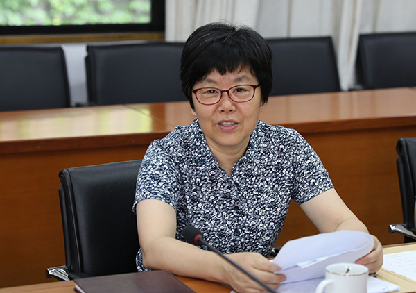 校党委召开2018年上半年党风廉政建设分析会
