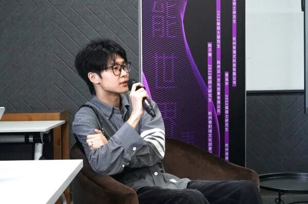 19ff7bcd3de9518fcd34dd9b8f982c6ac4060aeb